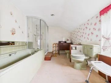 Property for Auction in Hull & East Yorkshire - Elm Tree Farm, Carr Road, Burton Pidsea, East Riding of Yorkshire HU12 9DH