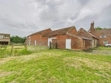 Property for Auction in Hull & East Yorkshire - Elm Tree Farm, Carr Road, Burton Pidsea, East Riding of Yorkshire HU12 9DH