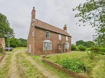 Property for Auction in Hull & East Yorkshire - Elm Tree Farm, Carr Road, Burton Pidsea, East Riding of Yorkshire HU12 9DH