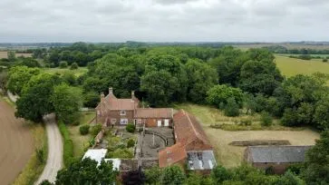 Property for Auction in Hull & East Yorkshire - Elm Tree Farm, Carr Road, Burton Pidsea, East Riding of Yorkshire HU12 9DH