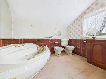 Property for Auction in Hull & East Yorkshire - Elm Tree Farm, Carr Road, Burton Pidsea, East Riding of Yorkshire HU12 9DH