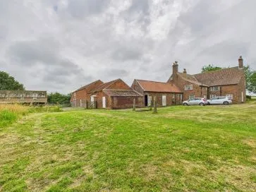 Property for Auction in Hull & East Yorkshire - Elm Tree Farm, Carr Road, Burton Pidsea, East Riding of Yorkshire HU12 9DH