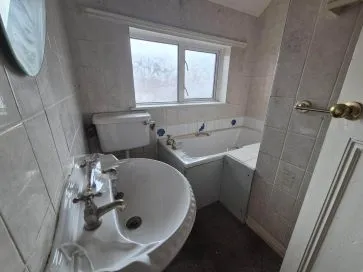 Property for Auction in Hull & East Yorkshire - 38 Queen Street, Withernsea, East Riding of Yorkshire HU19 2AQ