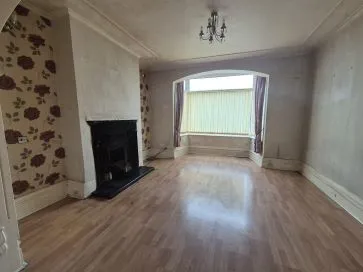 Property for Auction in Hull & East Yorkshire - 38 Queen Street, Withernsea, East Riding of Yorkshire HU19 2AQ