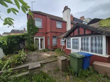 Property for Auction in Hull & East Yorkshire - 38 Queen Street, Withernsea, East Riding of Yorkshire HU19 2AQ