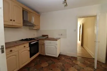 Property for Auction in Hull & East Yorkshire - 5 South Street, Scarborough, North Yorkshire YO11 2BP
