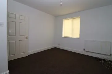 Property for Auction in Hull & East Yorkshire - 5 South Street, Scarborough, North Yorkshire YO11 2BP