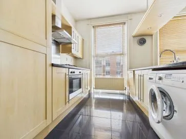 Property for Auction in Hull & East Yorkshire - Flat 3 Salter House, 10-11 Wright Street, Hull, East Riding of Yorkshire HU2 8HU