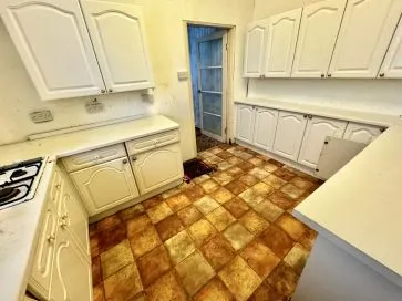 Property for Auction in Hull & East Yorkshire - Garden Flat, 46 Esplanade, Scarborough, Scarborough YO11 2AY