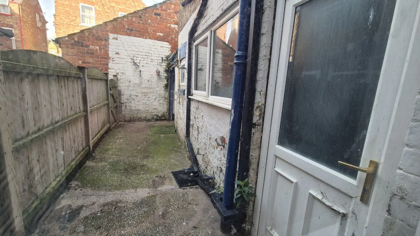 Clarence Road, Bridlington, East Yorkshire, YO15 2QX - Online Auctions