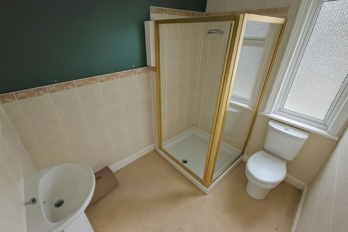 Station Avenue, Filey, North Yorkshire, YO14 9AE - Online Auctions