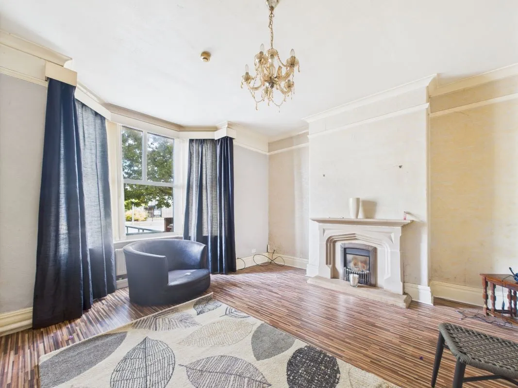 Station Avenue, Bridlington, East Yorkshire, YO16 4LZ - Online Auctions