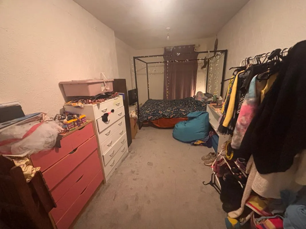 Esplanade, Scarborough, North Yorkshire, YO11 2AY - Online Auctions