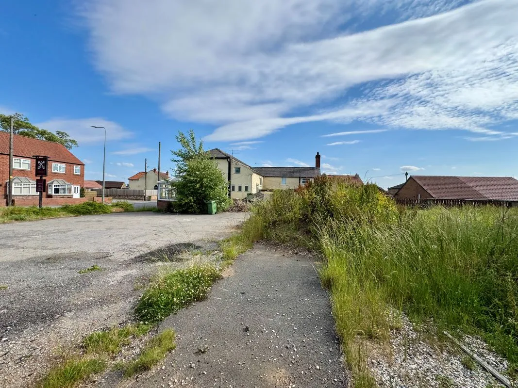 Cross Keys, Moor End, Holme-on-Spalding-Moor, York, North Yorkshire, YO43 4DR - Online Auctions