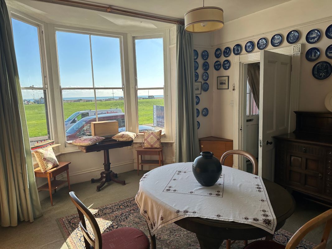 Walmer, Deal, Kent, CT14 7DX - Online Auctions