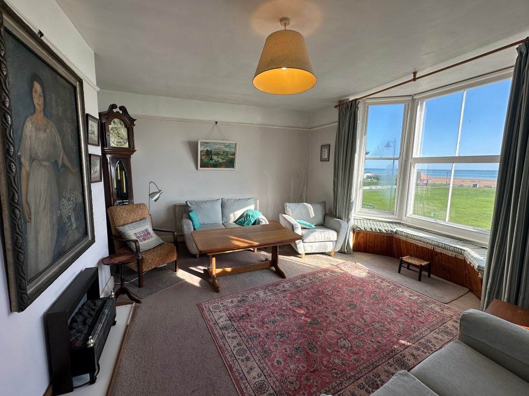 Walmer, Deal, Kent, CT14 7DX - Online Auctions