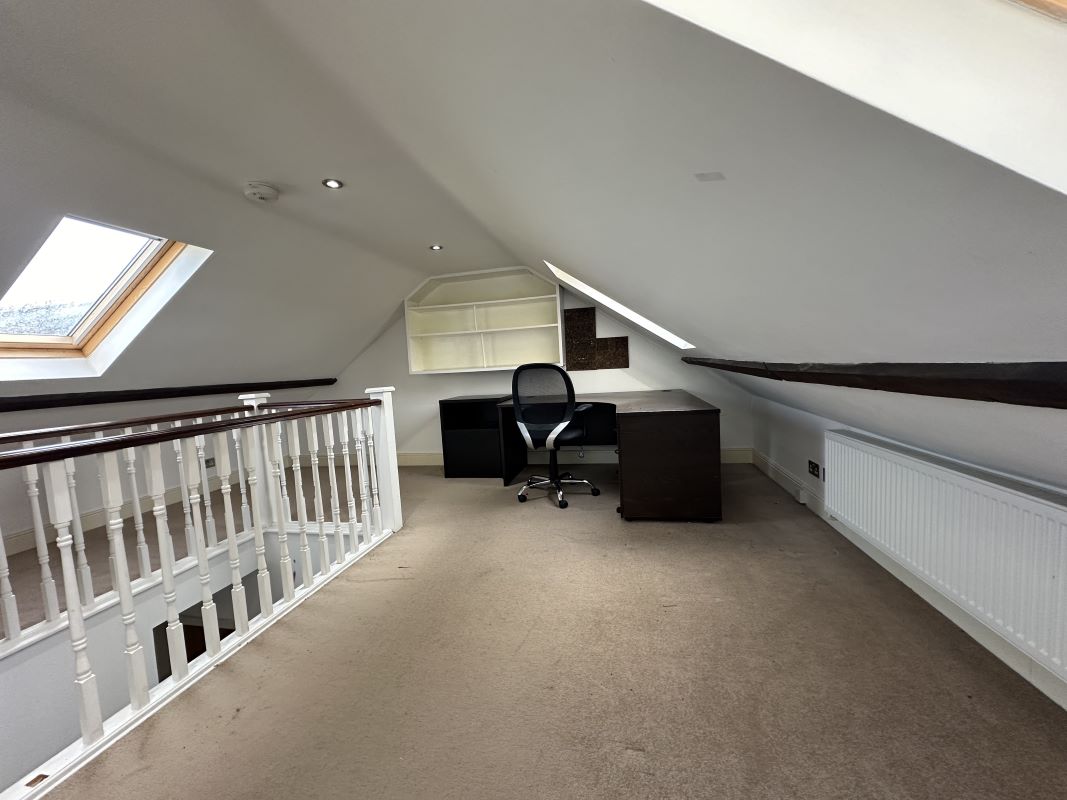 London Road, Sevenoaks, Kent, TN13 2TQ - Online Auctions