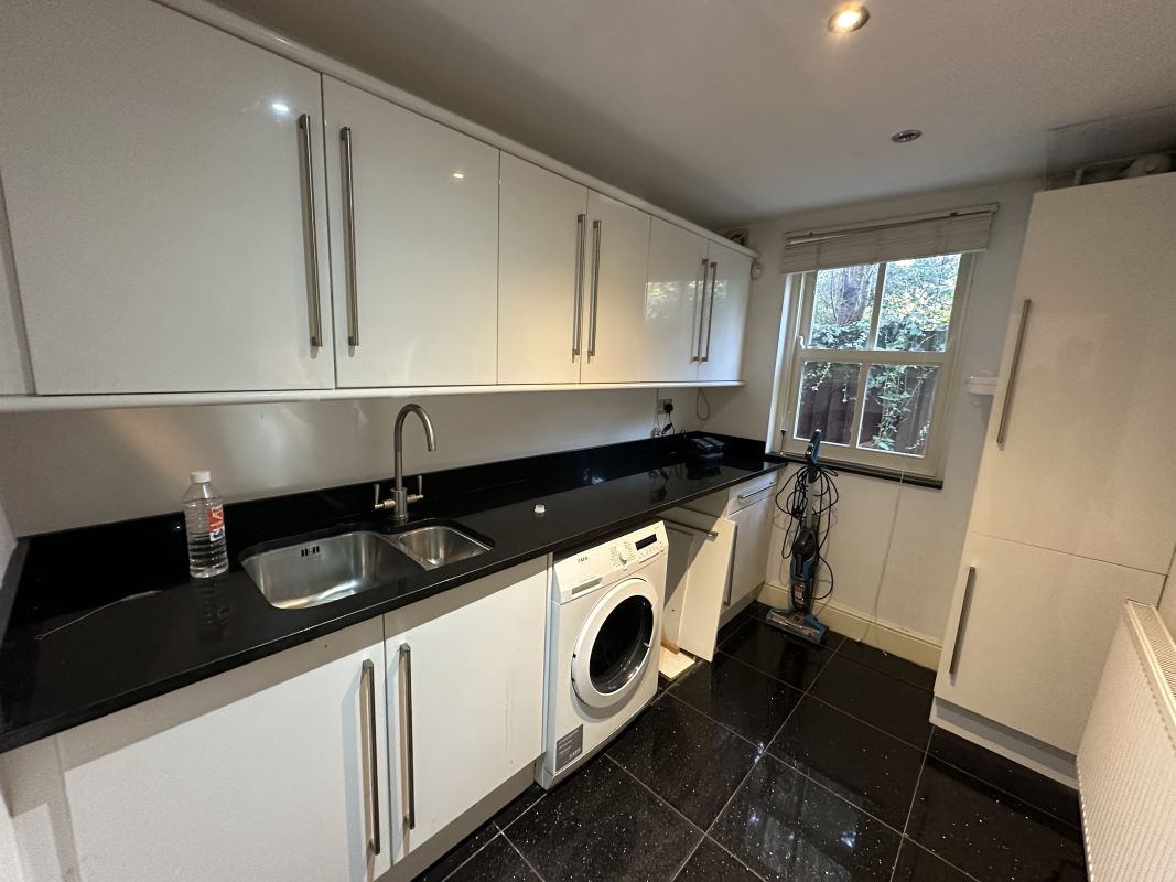 London Road, Sevenoaks, Kent, TN13 2TQ - Online Auctions
