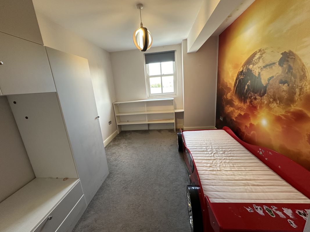 London Road, Sevenoaks, Kent, TN13 2TQ - Online Auctions