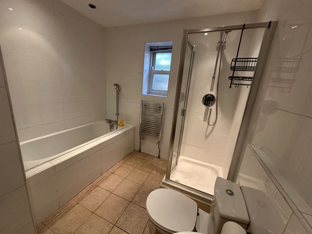 London Road, Sevenoaks, Kent, TN13 2TQ - Online Auctions