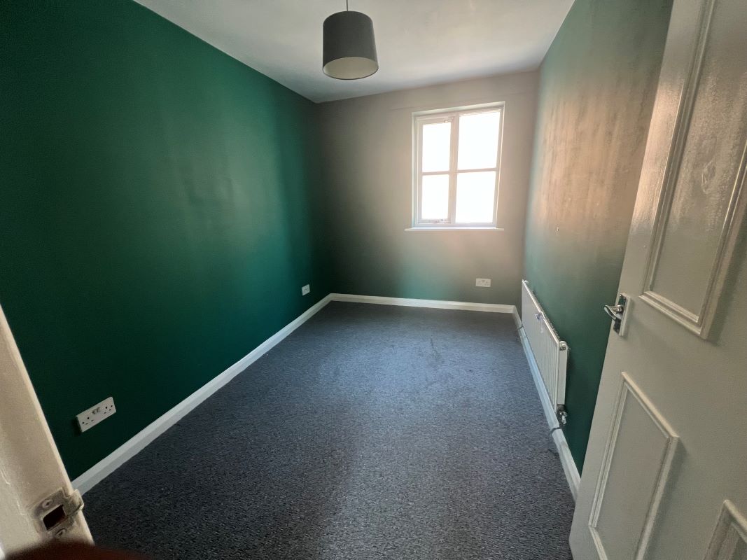 Russell Quay, West Street, Gravesend, Kent, DA11 0BP - Online Auctions