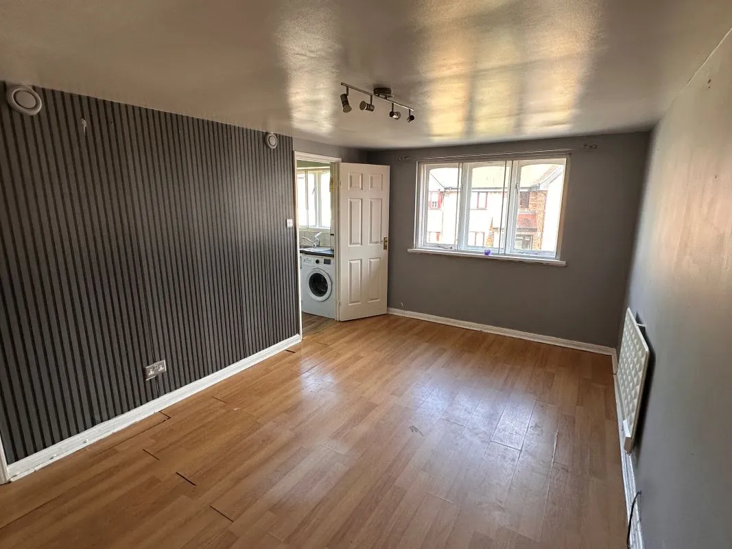 St. Andrews Court, Slough, Berkshire, SL3 0HU - Online Auctions