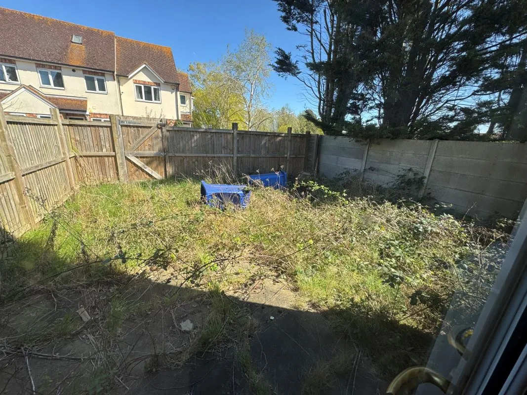 Halfway Road, Sheerness, Kent, ME12 3AA - Online Auctions