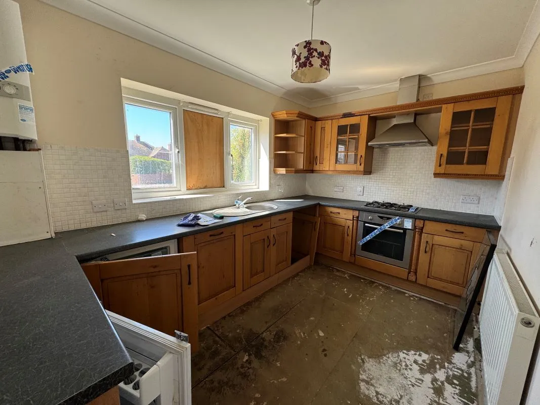 Halfway Road, Sheerness, Kent, ME12 3AA - Online Auctions