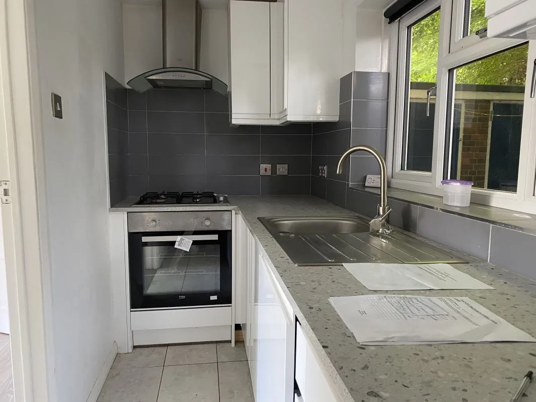 Five Oak Green, Tonbridge, Kent, TN12 6RD - Online Auctions