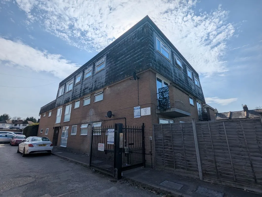 Windsor, Berkshire, SL4 4JW - Online Auctions