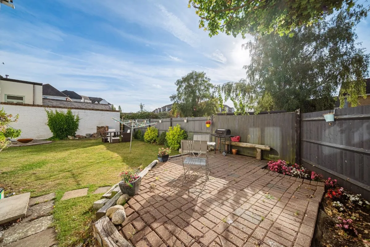 Larkfield, Aylesford, Kent, ME20 6SA - Online Auctions