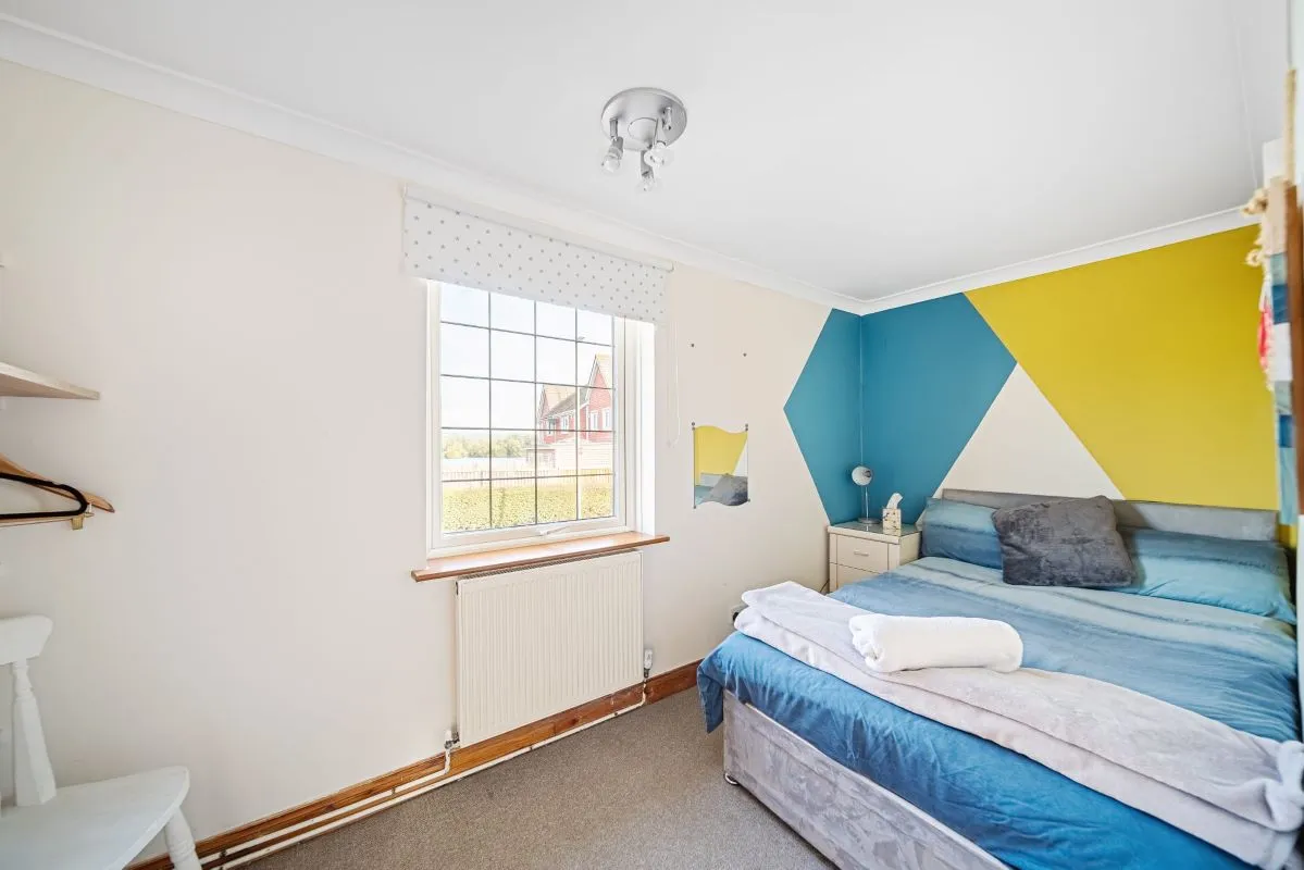 Larkfield, Aylesford, Kent, ME20 6SA - Online Auctions