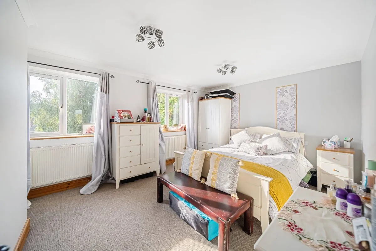 Larkfield, Aylesford, Kent, ME20 6SA - Online Auctions