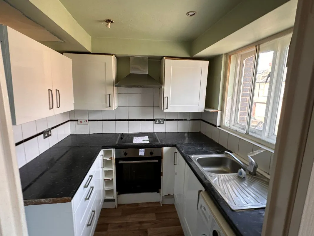 St. Andrews Court, Slough, Berkshire, SL3 0HU - Online Auctions