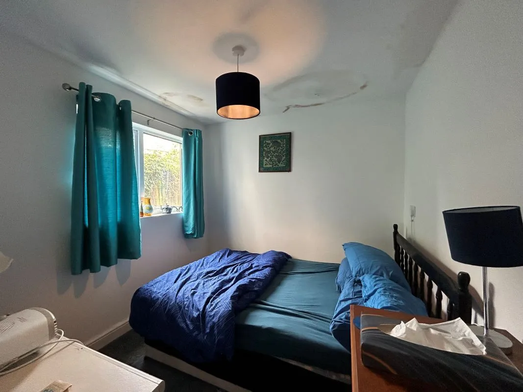 Folkestone, Kent, CT20 1HJ - Online Auctions