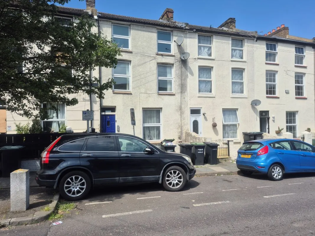 133 Wellington Street, Gravesend, Kent, DA12 1JE - Online Auctions