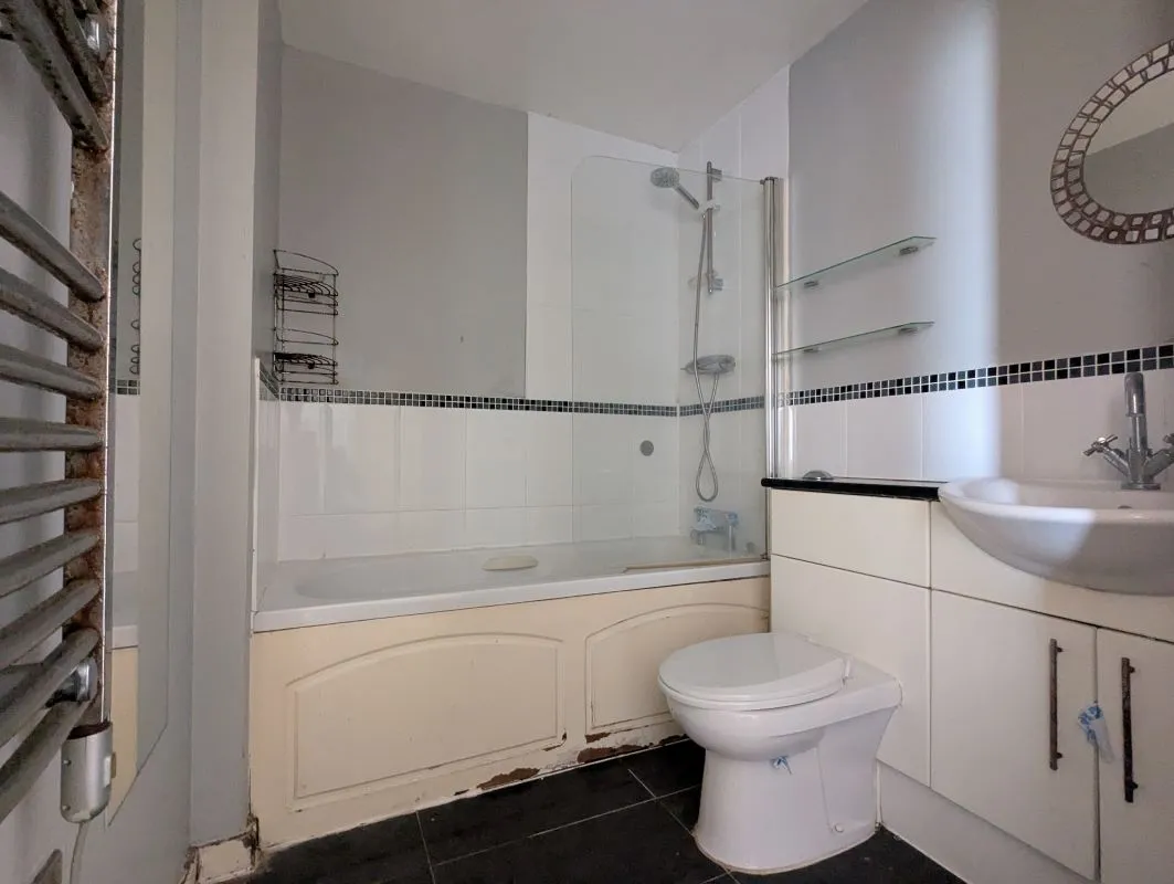 Providence House, Maidenhead, Berkshire, SL6 8BF - Online Auctions