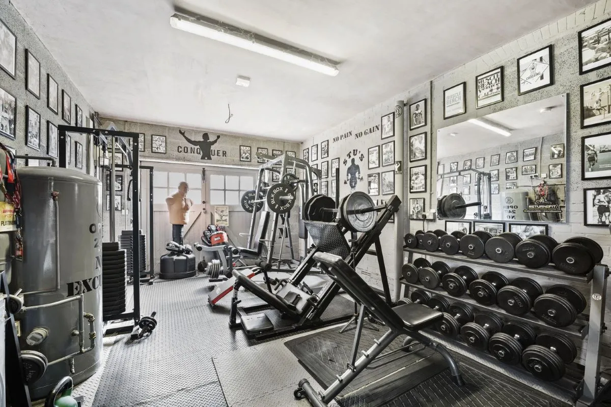 Cheeseman's Green Lane, Ashford, Kent, TN25 7HX - Online Auctions