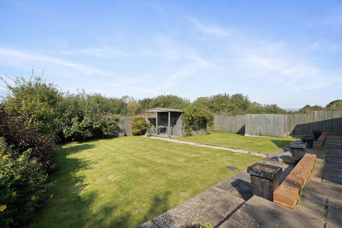 Cheeseman's Green Lane, Ashford, Kent, TN25 7HX - Online Auctions