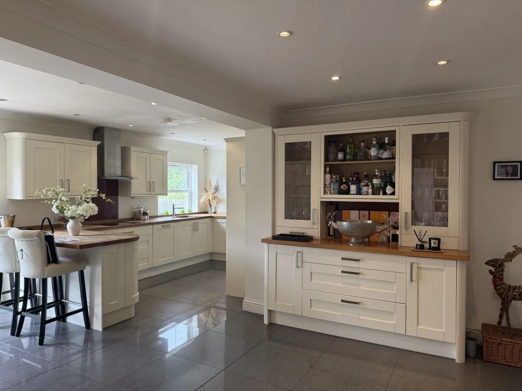 Cheeseman's Green Lane, Ashford, Kent, TN25 7HX - Online Auctions