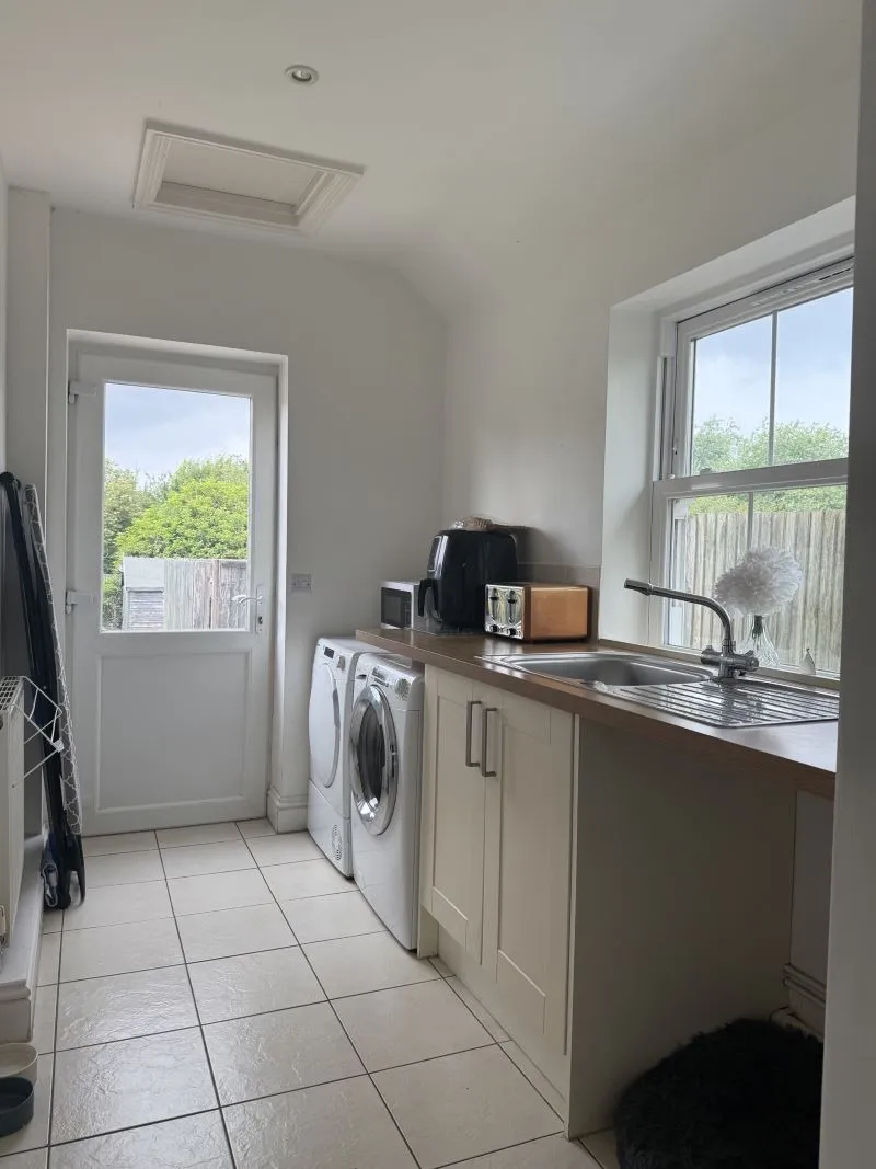 Cheeseman's Green Lane, Ashford, Kent, TN25 7HX - Online Auctions