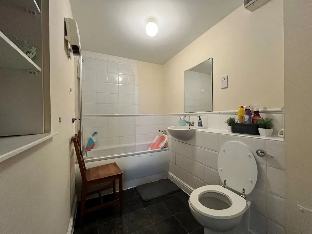 Scotney Gardens, Maidstone, Kent, ME16 0GR - Online Auctions