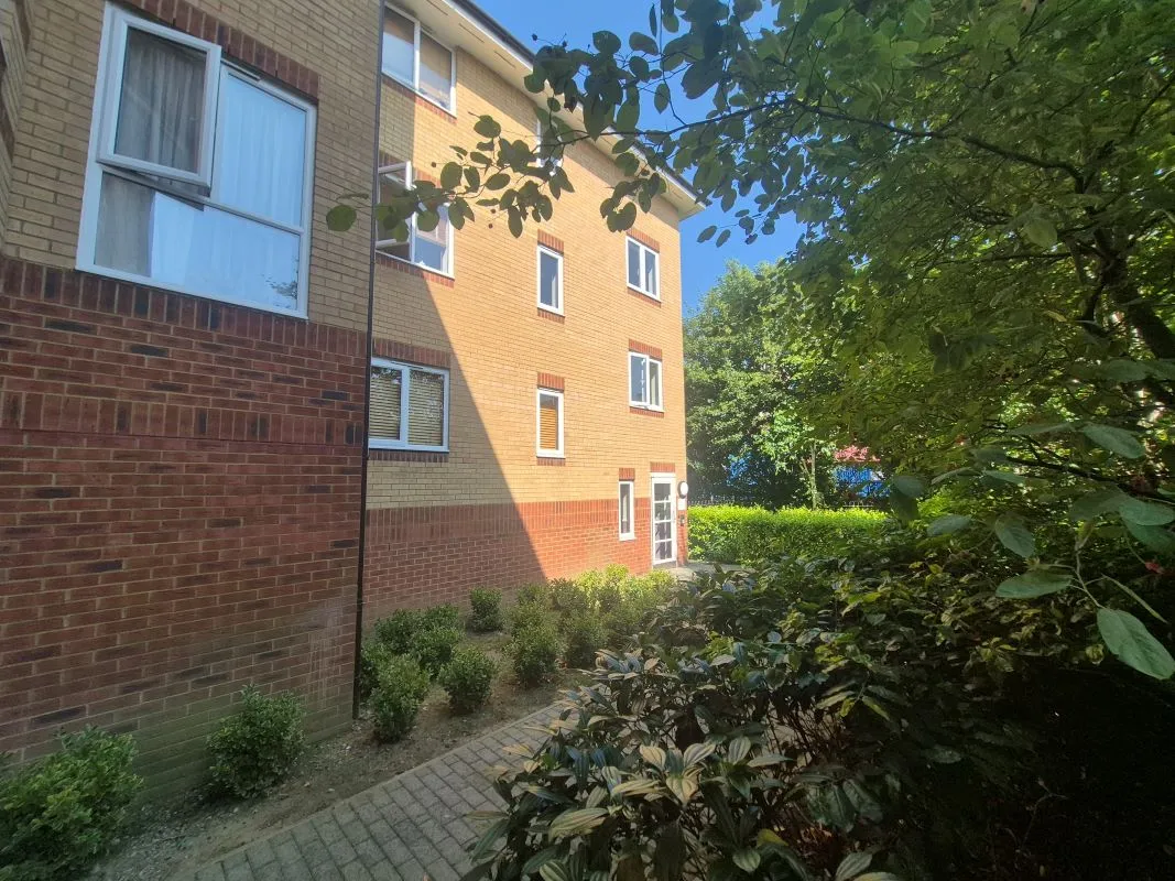 Scotney Gardens, Maidstone, Kent, ME16 0GR - Online Auctions