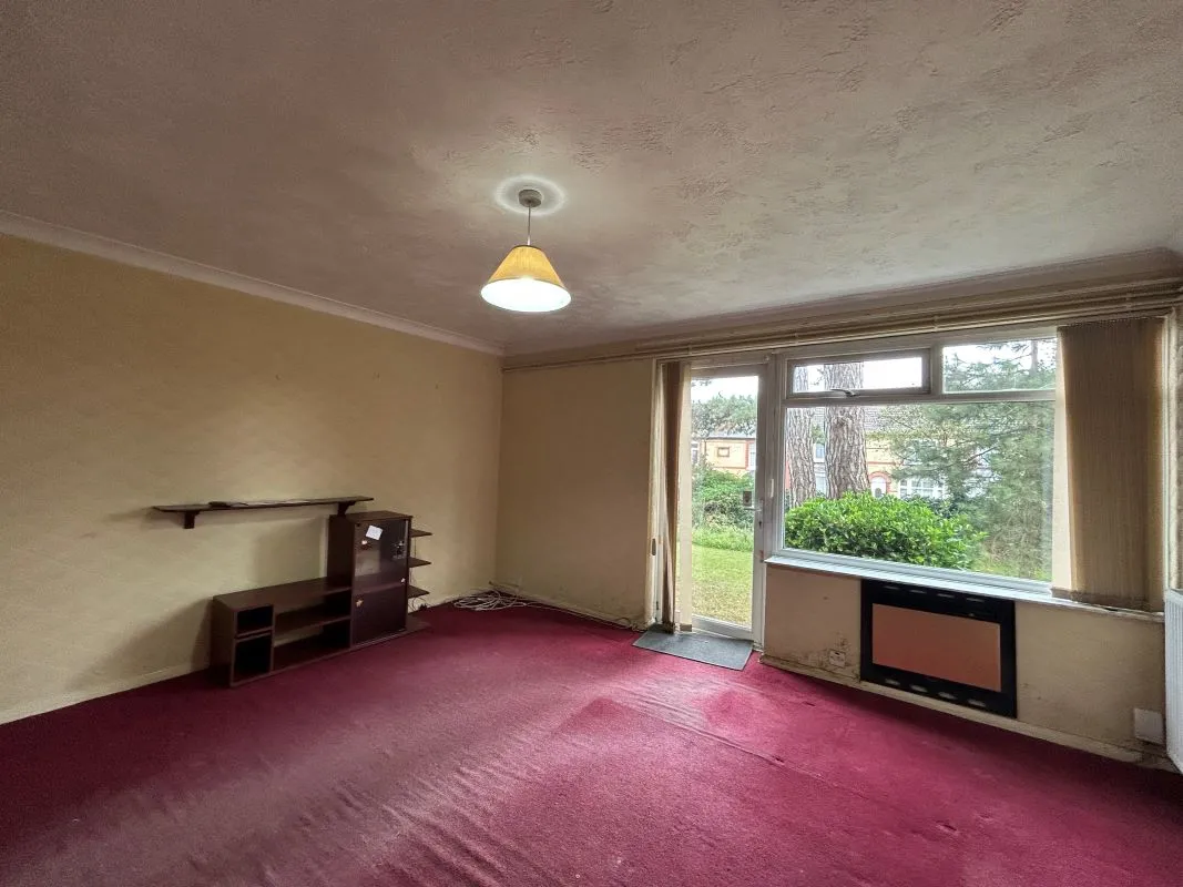 Pine Lodge, Maidstone, Kent, ME16 8TA - Online Auctions