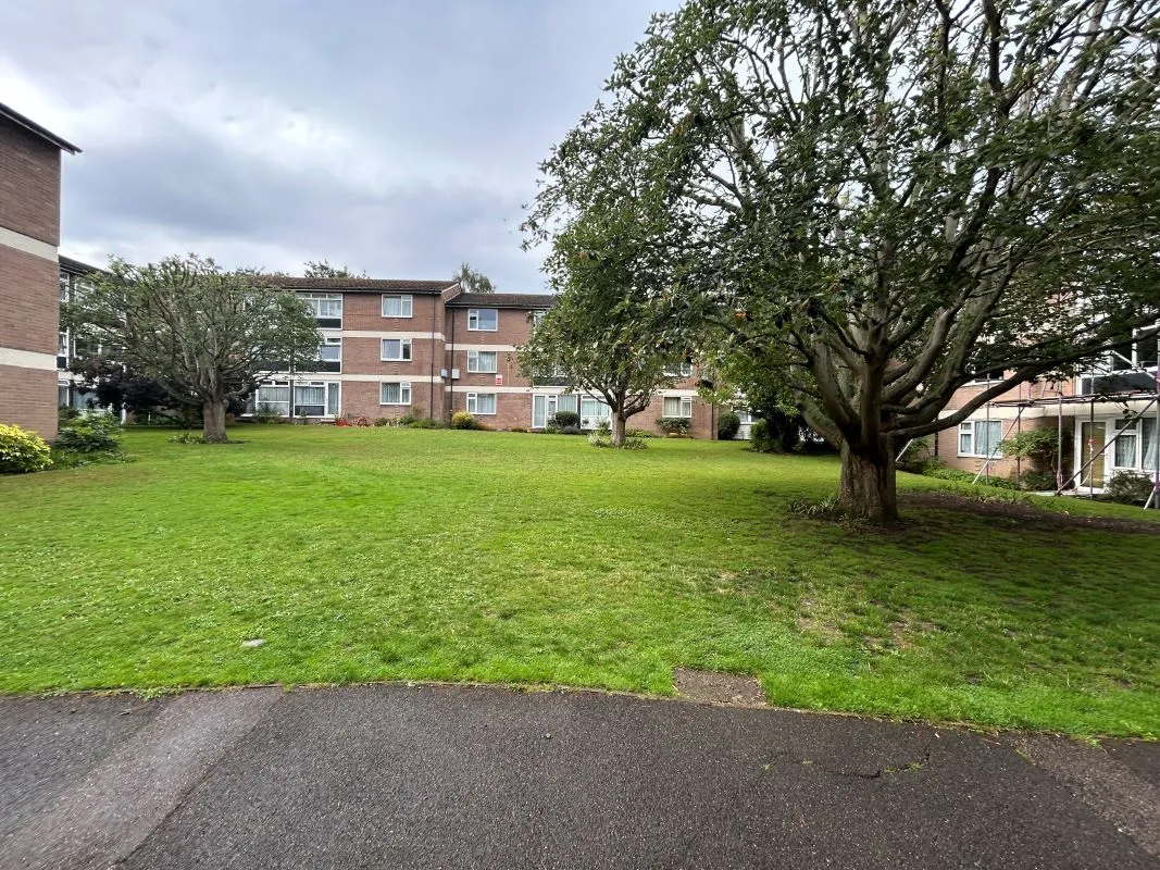 Pine Lodge, Maidstone, Kent, ME16 8TA - Online Auctions