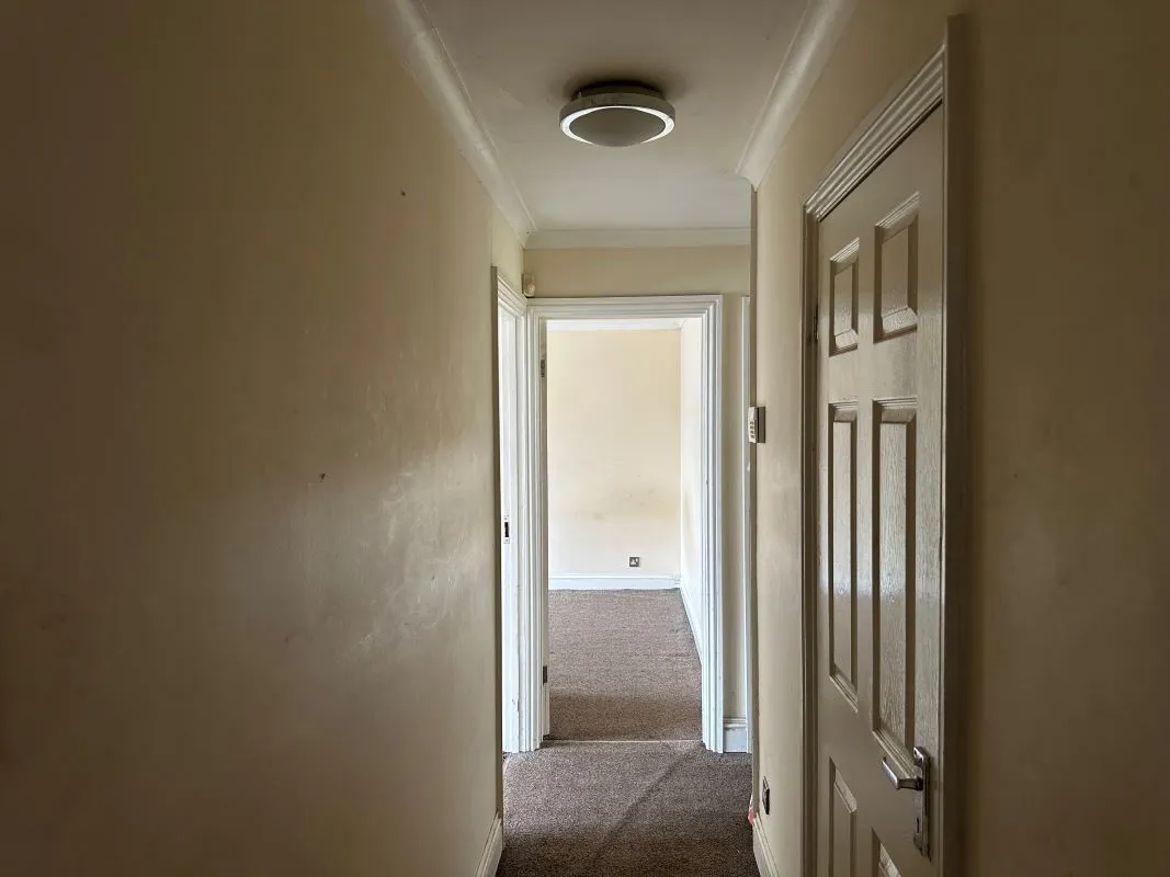 High Wycombe, Buckinghamshire, HP13 6EY - Online Auctions