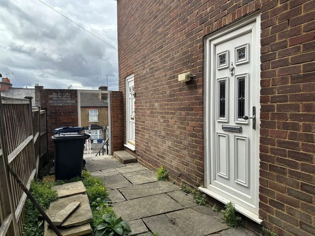 High Wycombe, Buckinghamshire, HP13 6EY - Online Auctions