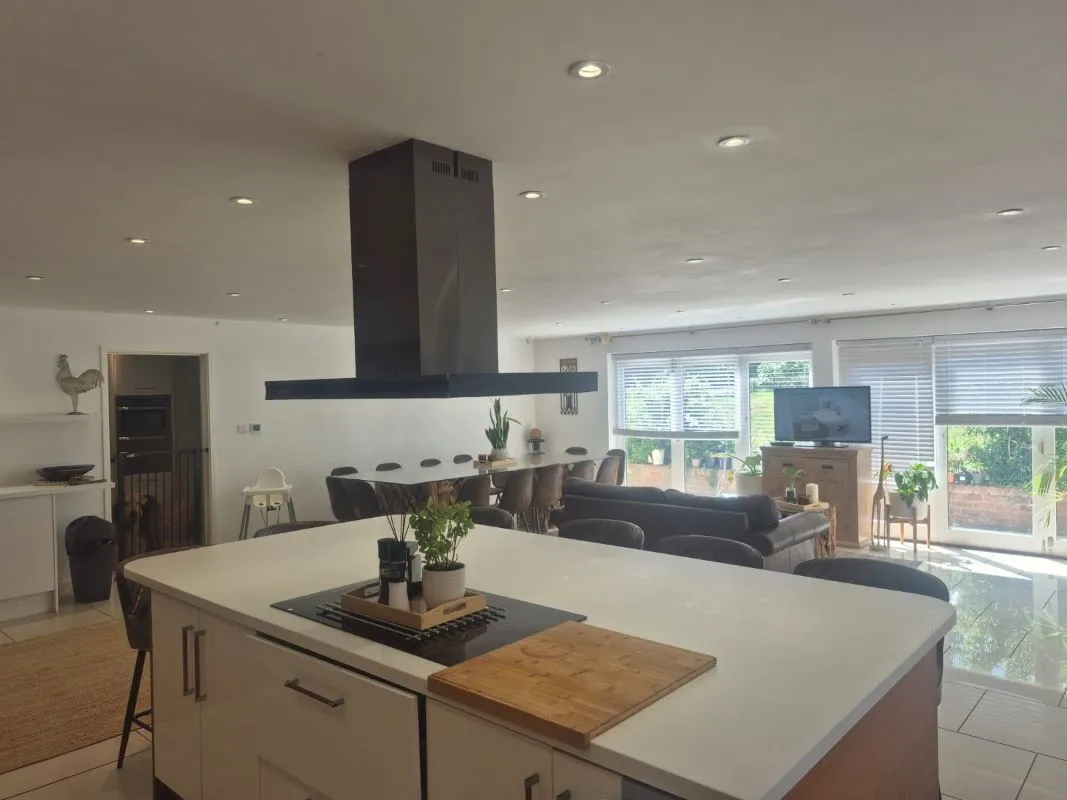 The Street, Canterbury, Kent, CT3 1LN - Online Auctions