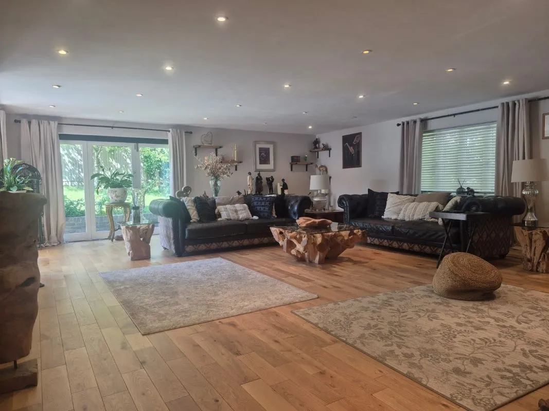 The Street, Canterbury, Kent, CT3 1LN - Online Auctions