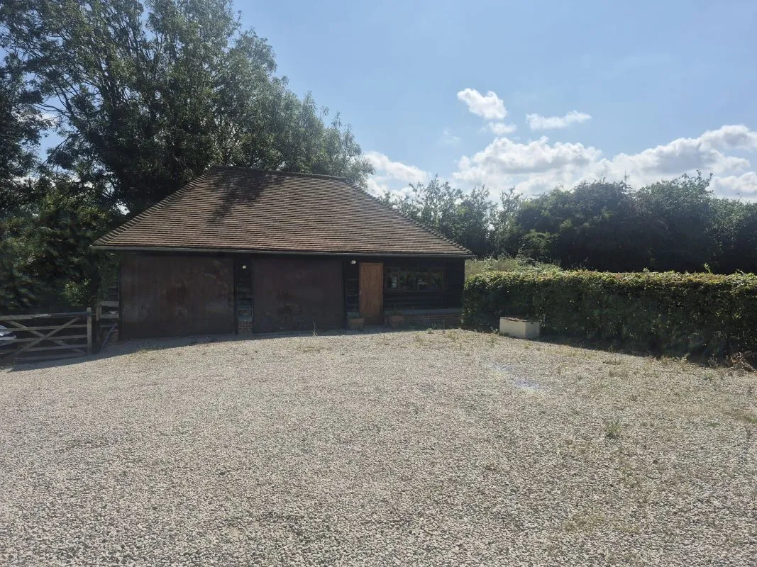 The Street, Canterbury, Kent, CT3 1LN - Online Auctions